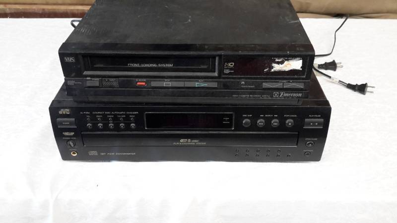 Compact Disk changer, VCR