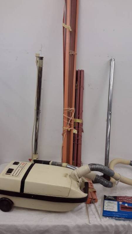 Kenmore vacuum, blinds