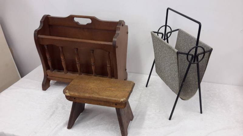 Magazine Racks, Small Step
