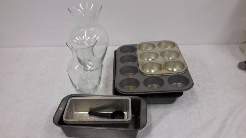 Kitchenware, vases