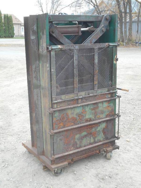 Heavy Duty Industrial Cardboard Bai...