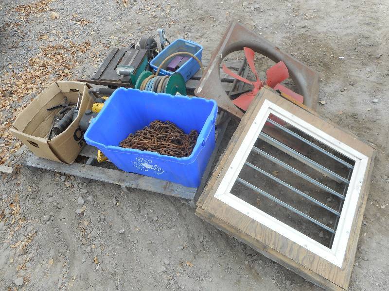 Pallet Lot Hose Reel, Tablesaw, Tr...