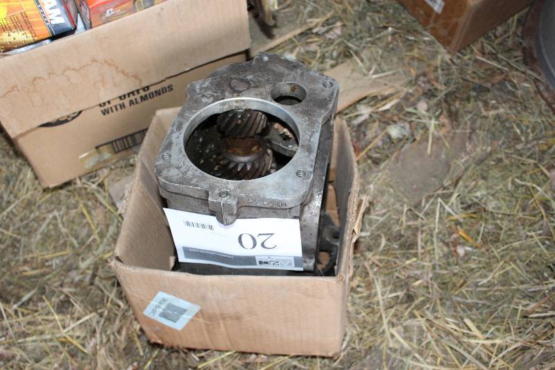 Muncie Transmission Case with some of the Gears Part # General Motors 3851325