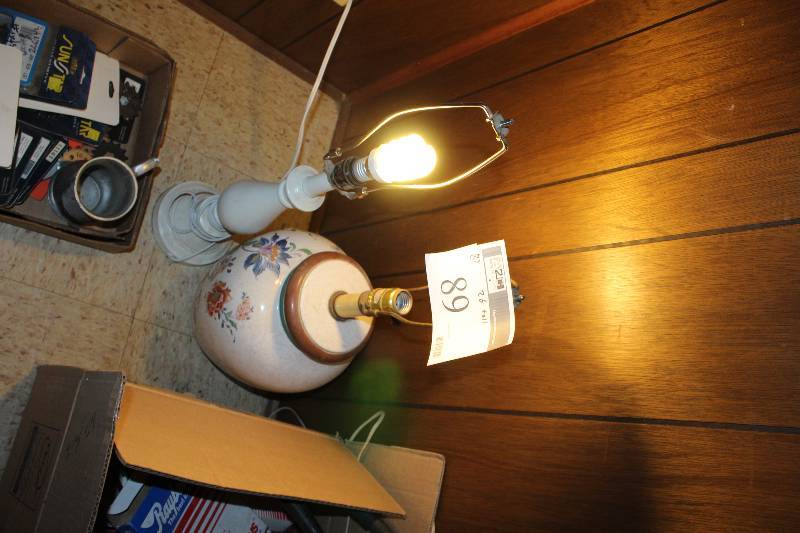 Lamps (2), operational