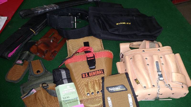 lot 2 image: Lot of tool pouches, NEW