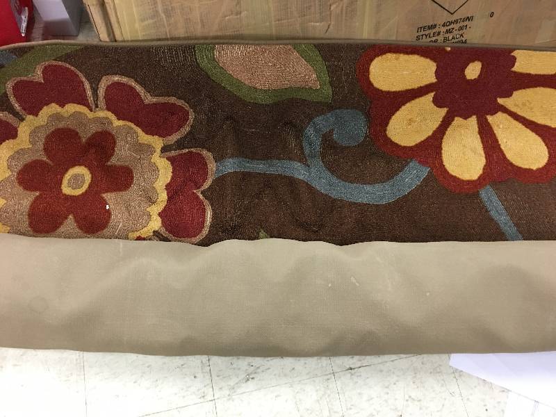 Mohawk Floral Scroll 96x120 Area Rug  retail $499