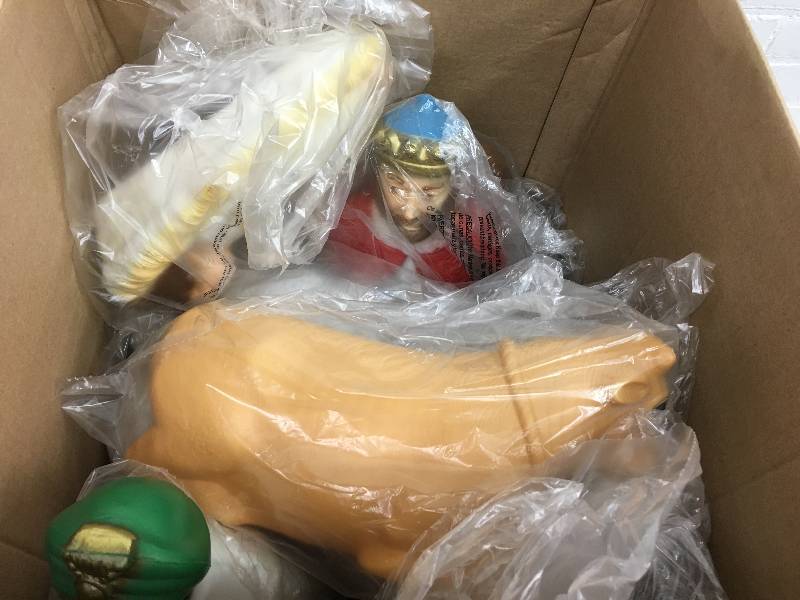 Home for the Holidays 22-inch 12-Piece Nativity Set retail $169