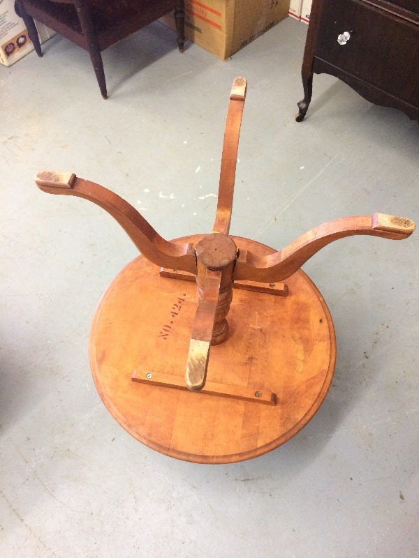 lot 6 image: Vintage Round End table - top measures 14 bottom measures 22  stands 30 tall