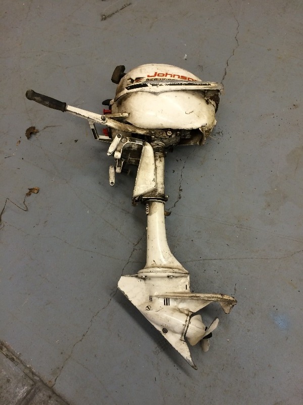 lot 35 image: Vintage Johnson Seahorse Outboard Motor  - looks complete