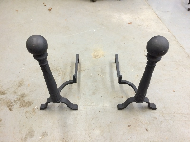 lot 51 image: Fireplace accessories   -  lot of 2