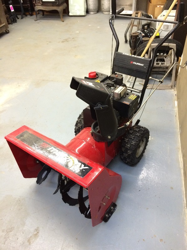 lot 72 image: Murray 524 SnowBlower  - Hasnt ran since last year