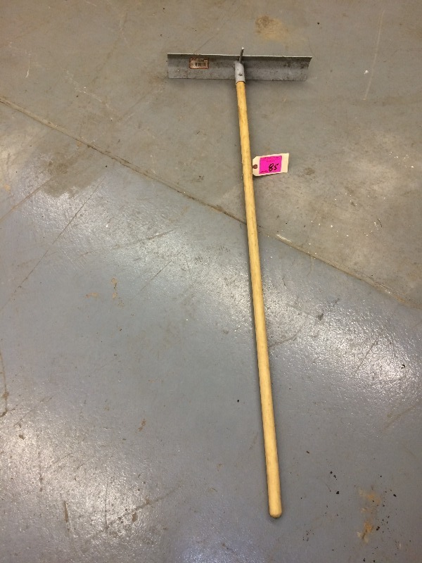 lot 85 image: Trowel  - new never used