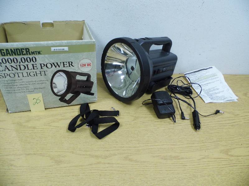 Gander Mt Spotlight