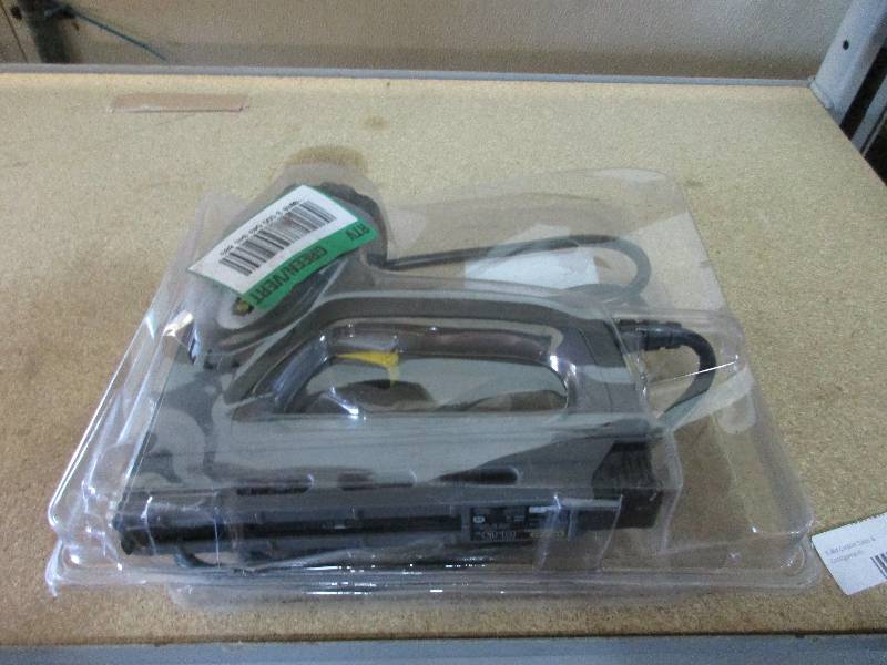 Electric stapler