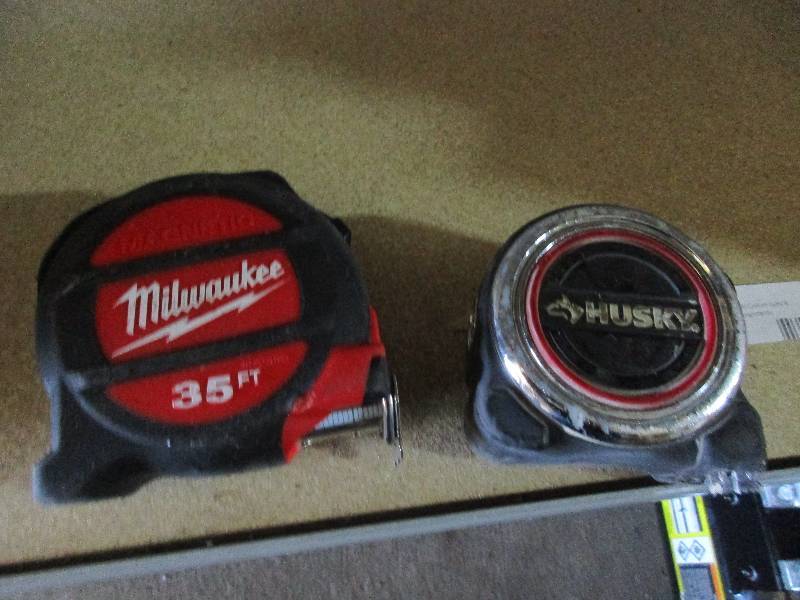 2 Tape measures