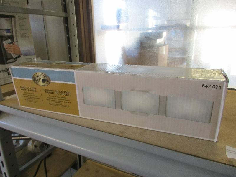 3 Light Vanity fixture