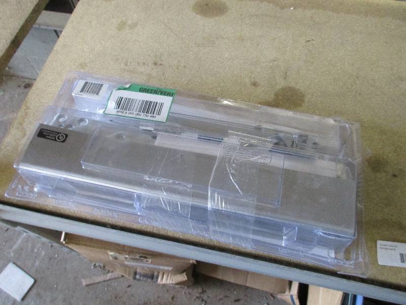 Automatic door closer