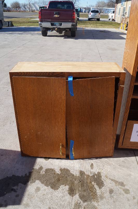 Oak Upper Cabinet