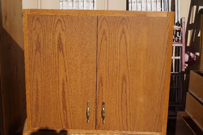 Oak Upper Cabinet