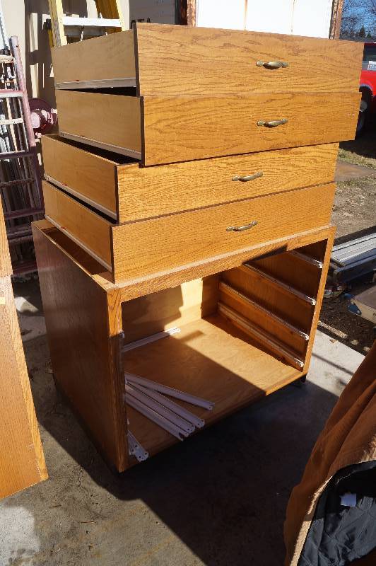 Oak 4 drawer cabinet