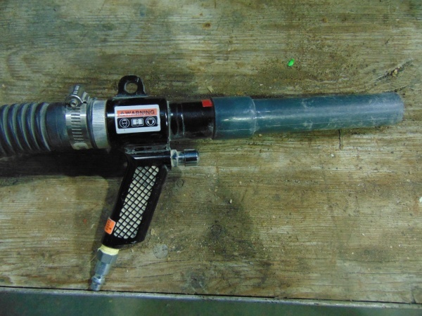lot 50 image: Eagle Industries Dust BlowerColecter