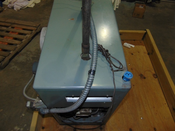 lot 78 image: Peerless Natrual Gas Shop Heater