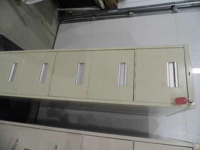 Hon File Cabiniet w Key
