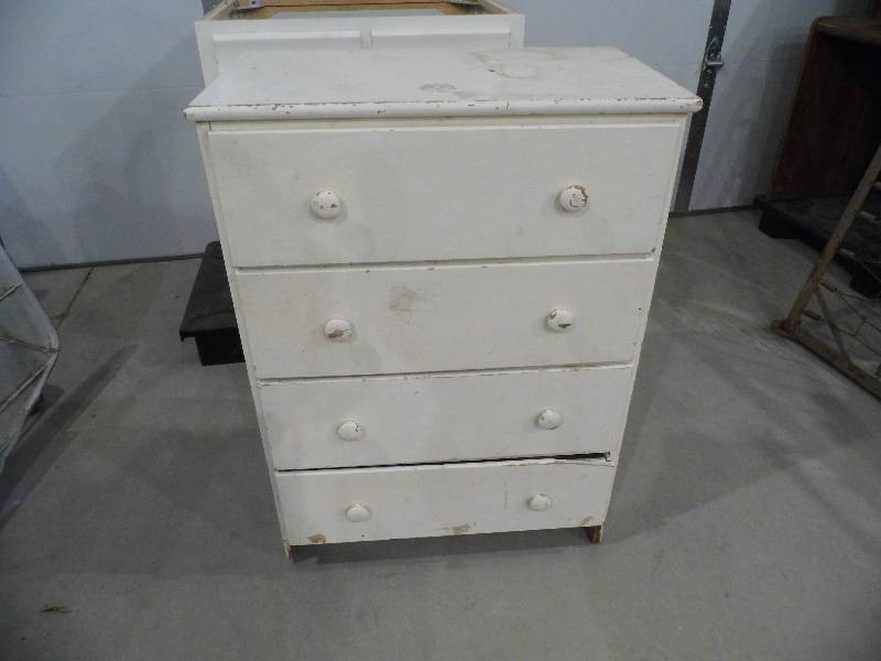 Vanity & Dresser