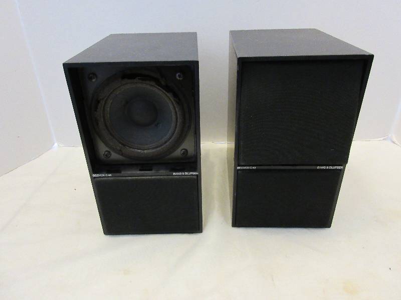 Electronics - Bang & Olufsen Speakers, Ipod, Apple keyboard