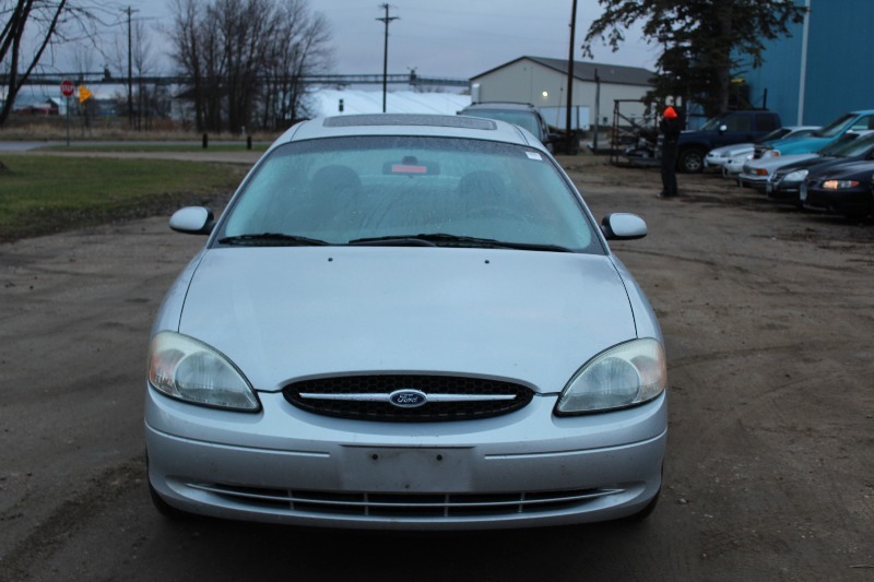 2002 Ford Taurus