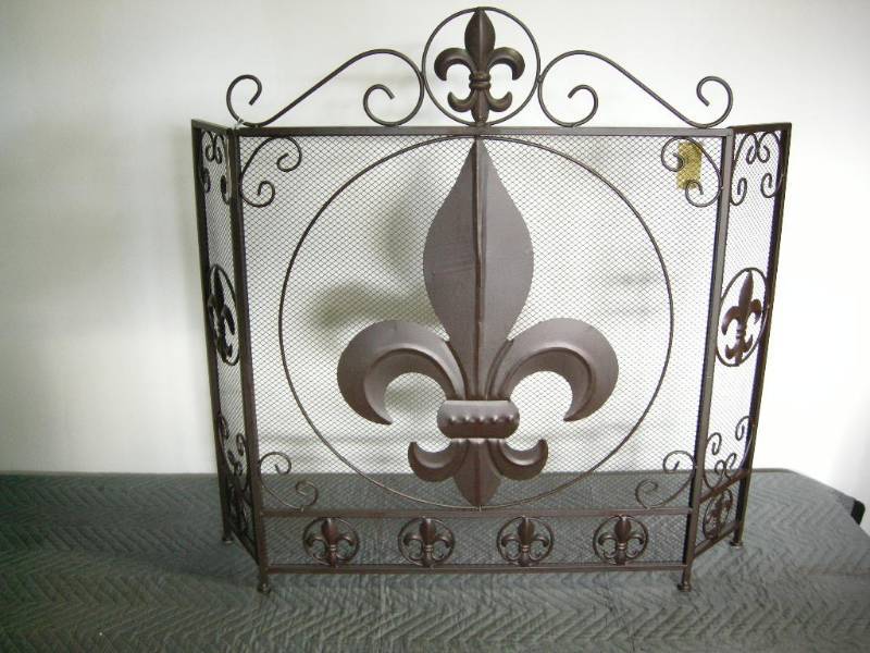 Fleur-de-lis Fire Screen