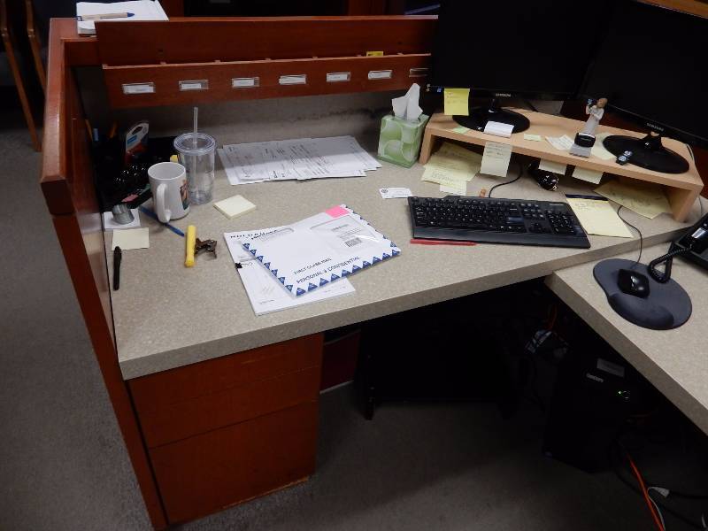 Corner Desk Unit