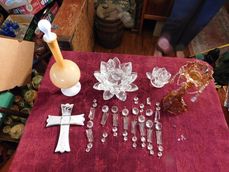 lot 39 image: decorative glass items and hanging crystal parts see photos