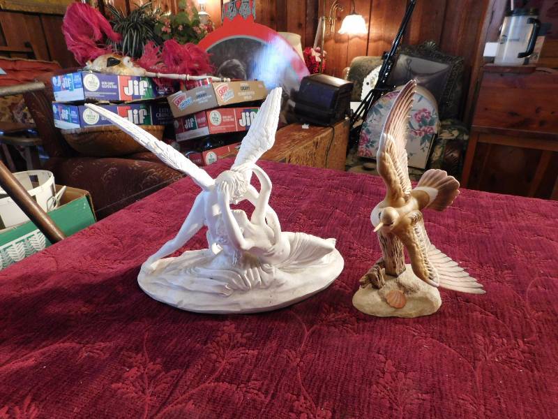 lot 44 image: two porcelain bird figurines on is marked HOMCO