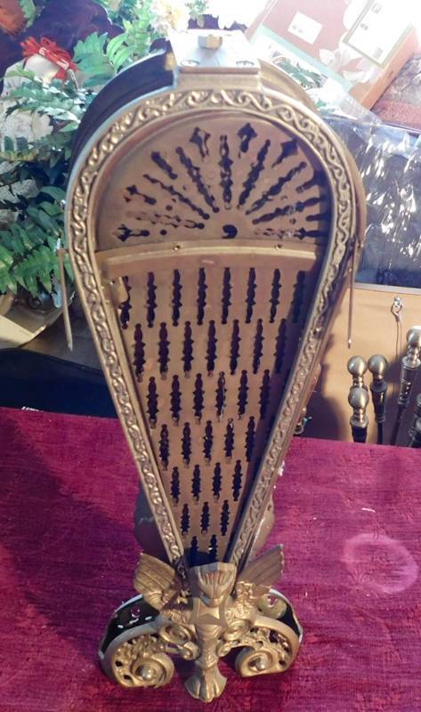 lot 75 image: Vintage Brass Peacock Fireplace Screen