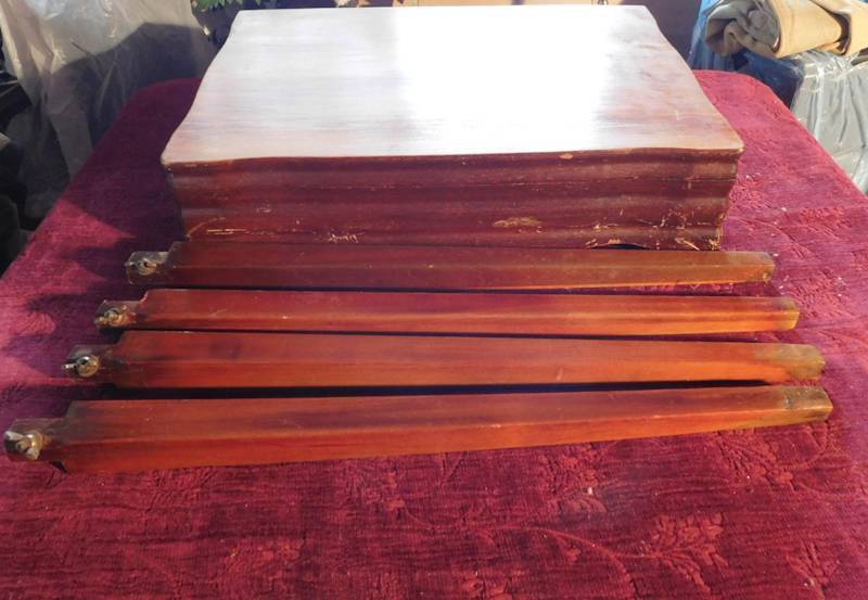 lot 87 image: vintage silverware box with four legs which can be reattached