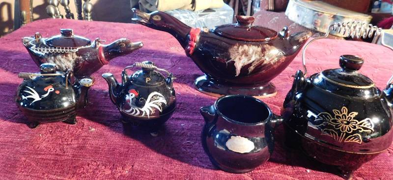 lot 93 image: vintage ceramic tea pots, salt & pepper shakers