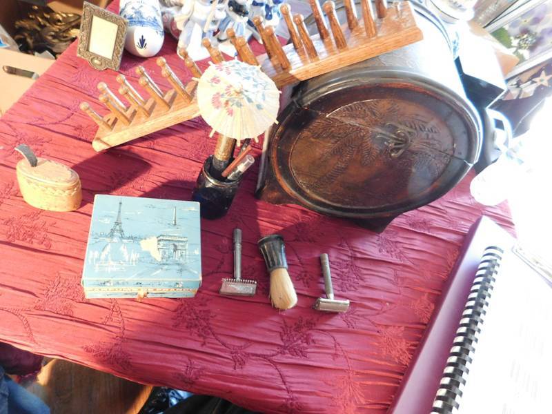 lot 158 image: vintage razors perfume and more decor see photos