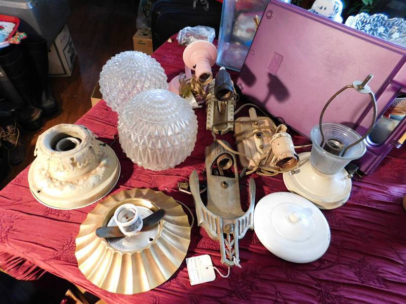 lot 166 image: another lot of vintage lighting fixtures and parts
