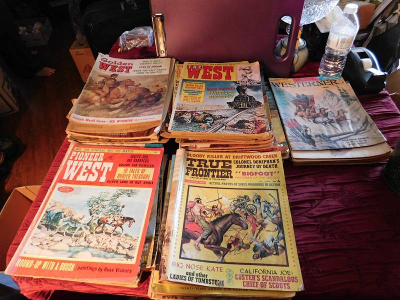 lot 170 image: large lot of vintage western magazines