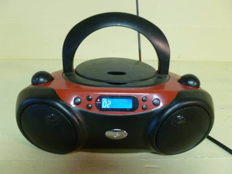 lot 12 image: Boombox