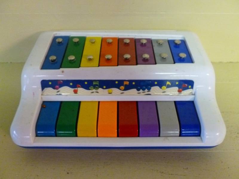 lot 26 image: Kids Toy