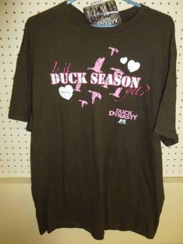 lot 44 image: Duck Dynasty Shirt