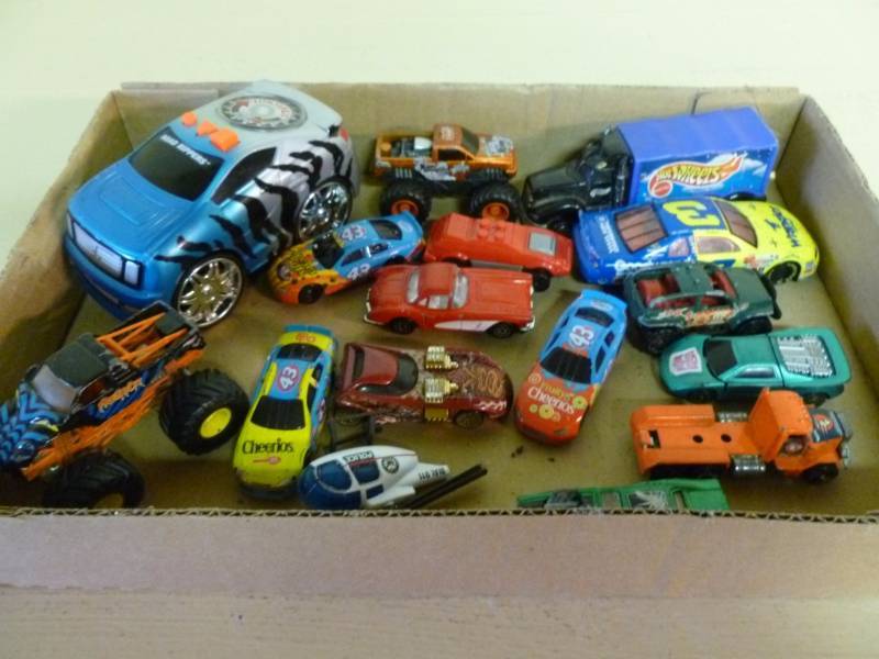 lot 60 image: Toy Cars