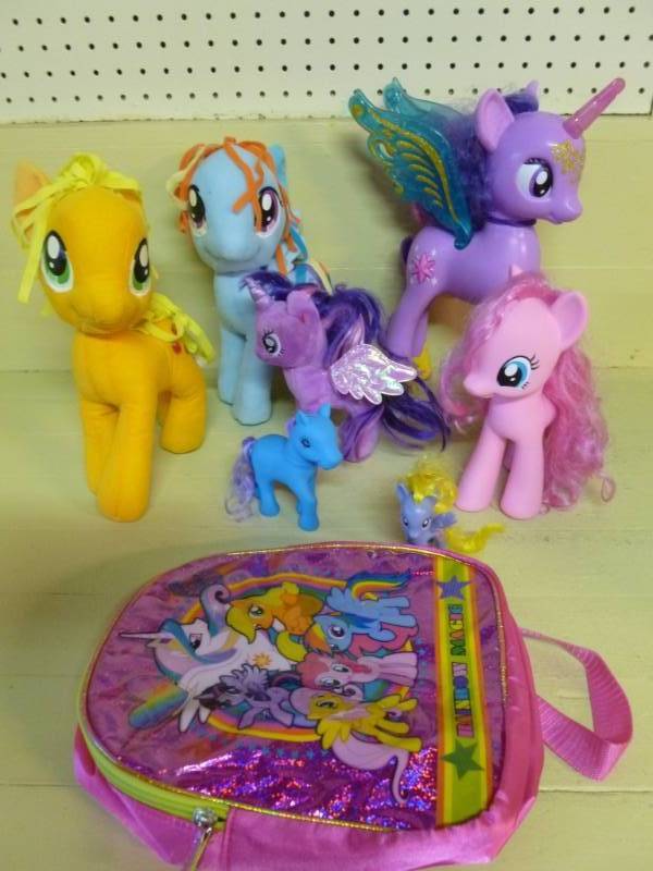 lot 62 image: My Little Pony Items