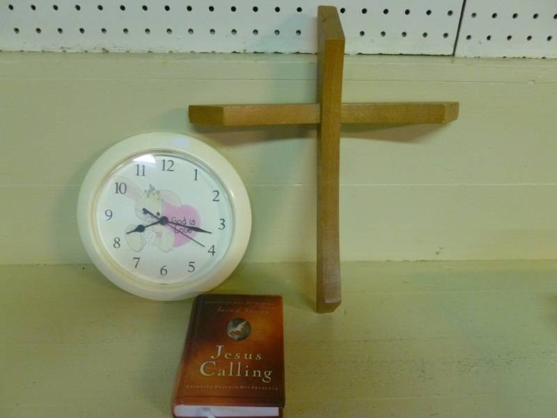 lot 63 image: Decorative