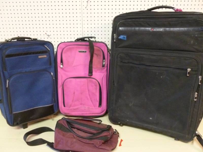 lot 74 image: Luggage