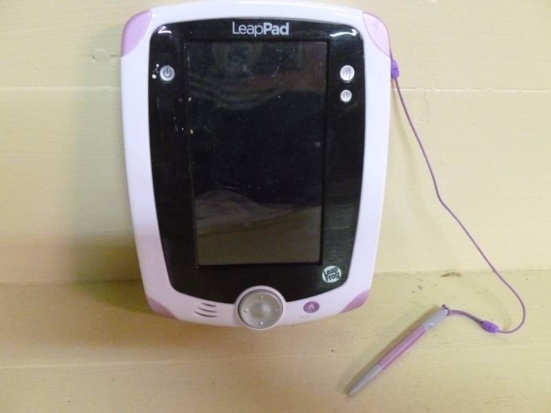 lot 113 image: Leap Pad