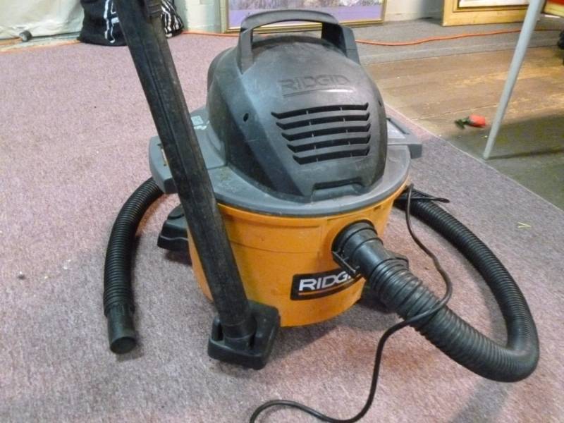 lot 123 image: Shop Vac