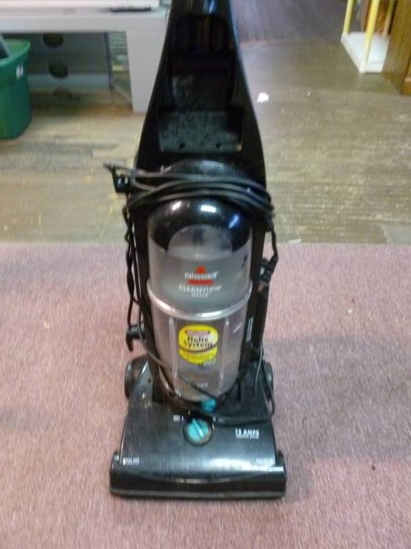 lot 124 image: Bissell Vacuum Cleaner